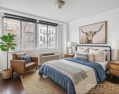 286 Stanhope Street - Photo Thumbnail 2