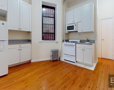 East 38th Street - Photo Thumbnail 3