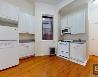 East 38th Street - Photo Thumbnail 7