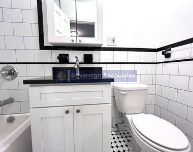 300 Fort Washington Avenue - Photo Thumbnail 10