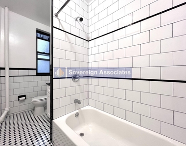 300 Fort Washington Avenue - Photo Thumbnail 11