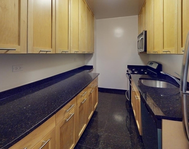 East 49th Street - Photo Thumbnail 1