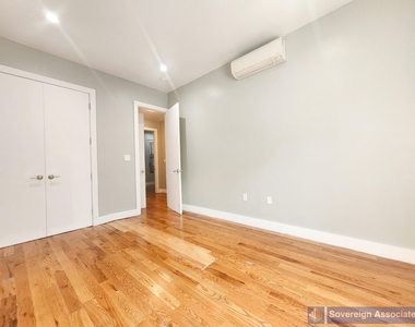 4230 Broadway - Photo Thumbnail 5