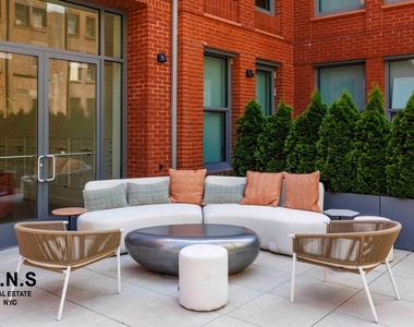 Sterling Place - Photo Thumbnail 9