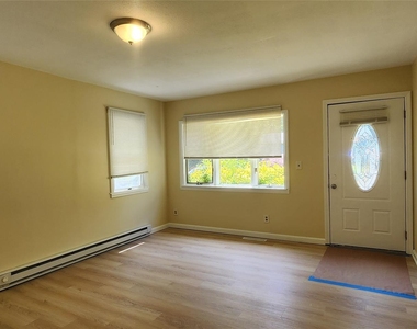 117 Alder Drive - Photo Thumbnail 2