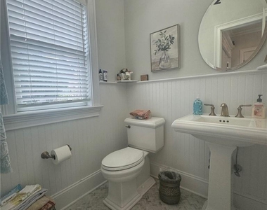 4 Rose Avenue - Photo Thumbnail 4