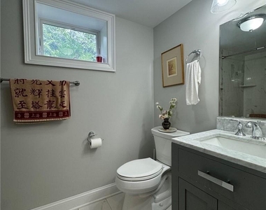 4 Rose Avenue - Photo Thumbnail 17