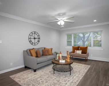92 South Clinton Avenue - Photo Thumbnail 2