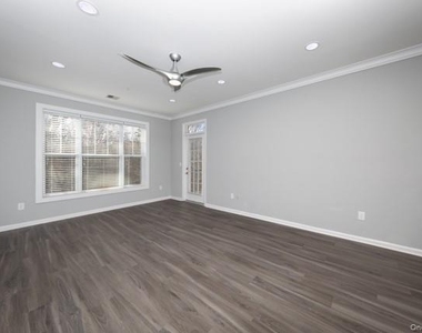 626 Charles Pond Drive - Photo Thumbnail 5