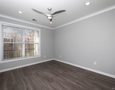 626 Charles Pond Drive - Photo Thumbnail 7