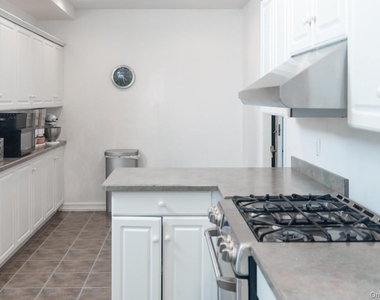 32 Lake Avenue - Photo Thumbnail 11