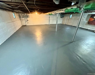 121 Lyon Place - Photo Thumbnail 11