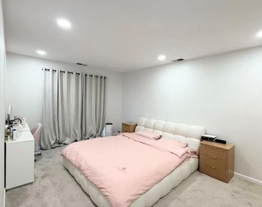 2-40 Oak Park Drive - Photo Thumbnail 4