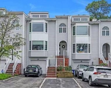 2-40 Oak Park Drive - Photo Thumbnail 9