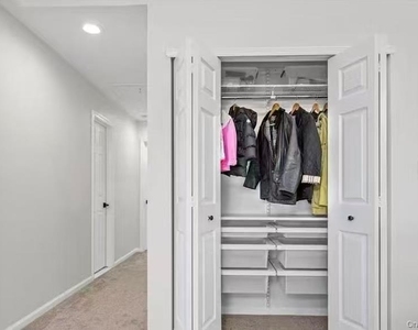 2-40 Oak Park Drive - Photo Thumbnail 5