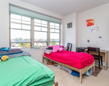 300 Mamaroneck Avenue - Photo Thumbnail 7