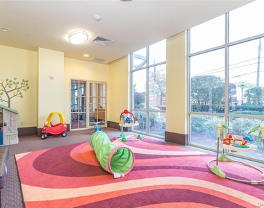 300 Mamaroneck Avenue - Photo Thumbnail 19