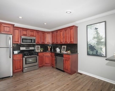 115 Connetquot Avenue - Photo Thumbnail 1