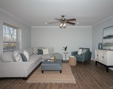 115 Connetquot Avenue - Photo Thumbnail 3