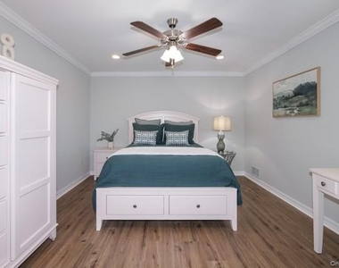 115 Connetquot Avenue - Photo Thumbnail 6