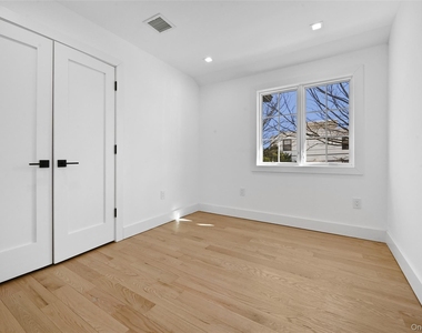 214-31 39th Avenue - Photo Thumbnail 9