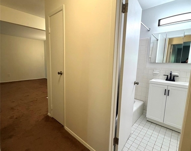 2241 Palmer Ave - Photo Thumbnail 8