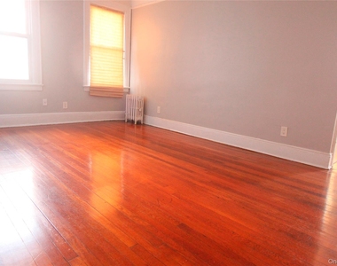 477 Merrick Road - Photo Thumbnail 3