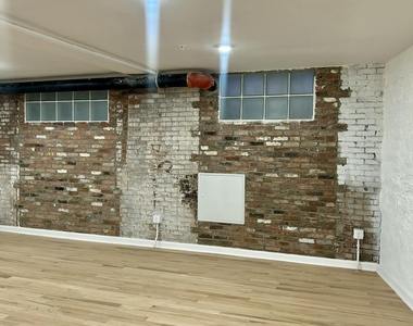 155 River Street - Photo Thumbnail 9
