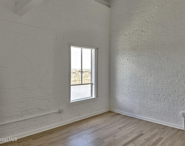 155 River Street - Photo Thumbnail 13