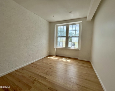 155 River Street - Photo Thumbnail 6