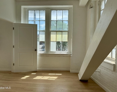 155 River Street - Photo Thumbnail 14