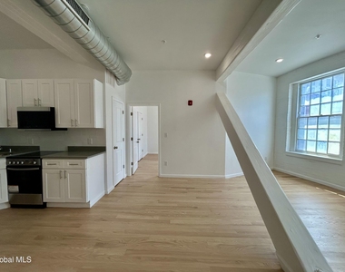155 River Street - Photo Thumbnail 8