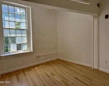 155 River Street - Photo Thumbnail 9