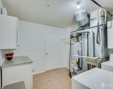 150 Prestwick Way - Photo Thumbnail 13