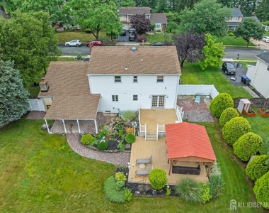 16 London Drive - Photo Thumbnail 39