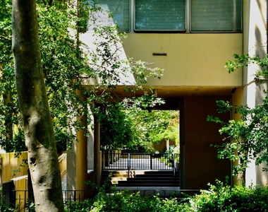 180 Park Row - Photo Thumbnail 12