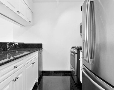 60 W 23rd Street - Photo Thumbnail 2