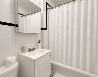 205 W 88th Street - Photo Thumbnail 4