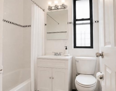 900 W End Avenue - Photo Thumbnail 7