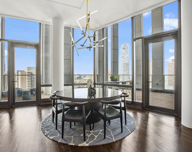 101 Warren Street - Photo Thumbnail 4