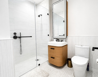 480 Kent Avenue - Photo Thumbnail 4