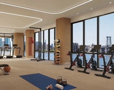 480 Kent Avenue - Photo Thumbnail 16
