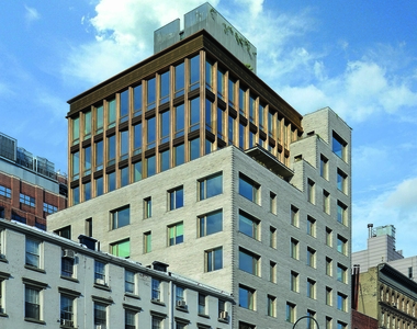345 W 14th Street - Photo Thumbnail 20