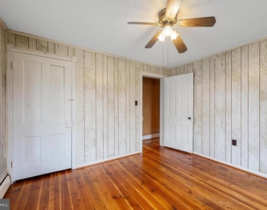 309 N Lawrence Street - Photo Thumbnail 17