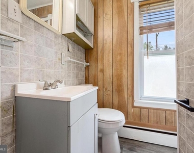 309 N Lawrence Street - Photo Thumbnail 18