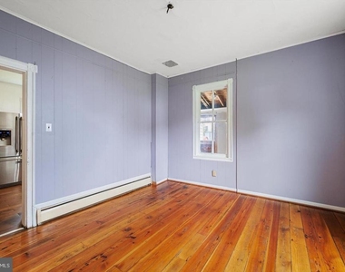 309 N Lawrence Street - Photo Thumbnail 5