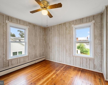 309 N Lawrence Street - Photo Thumbnail 14