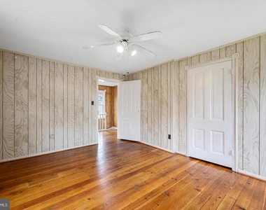 309 N Lawrence Street - Photo Thumbnail 13