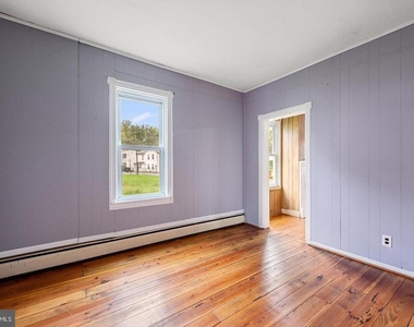 309 N Lawrence Street - Photo Thumbnail 6