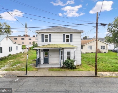 309 N Lawrence Street - Photo Thumbnail 23